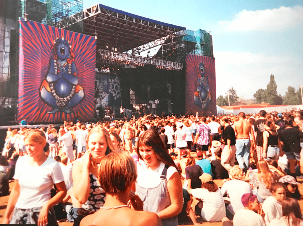 #05 LET IT SNOW!! 94-07-13