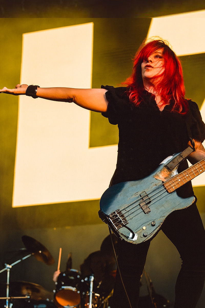 Jennifer Finch Live On Stage.